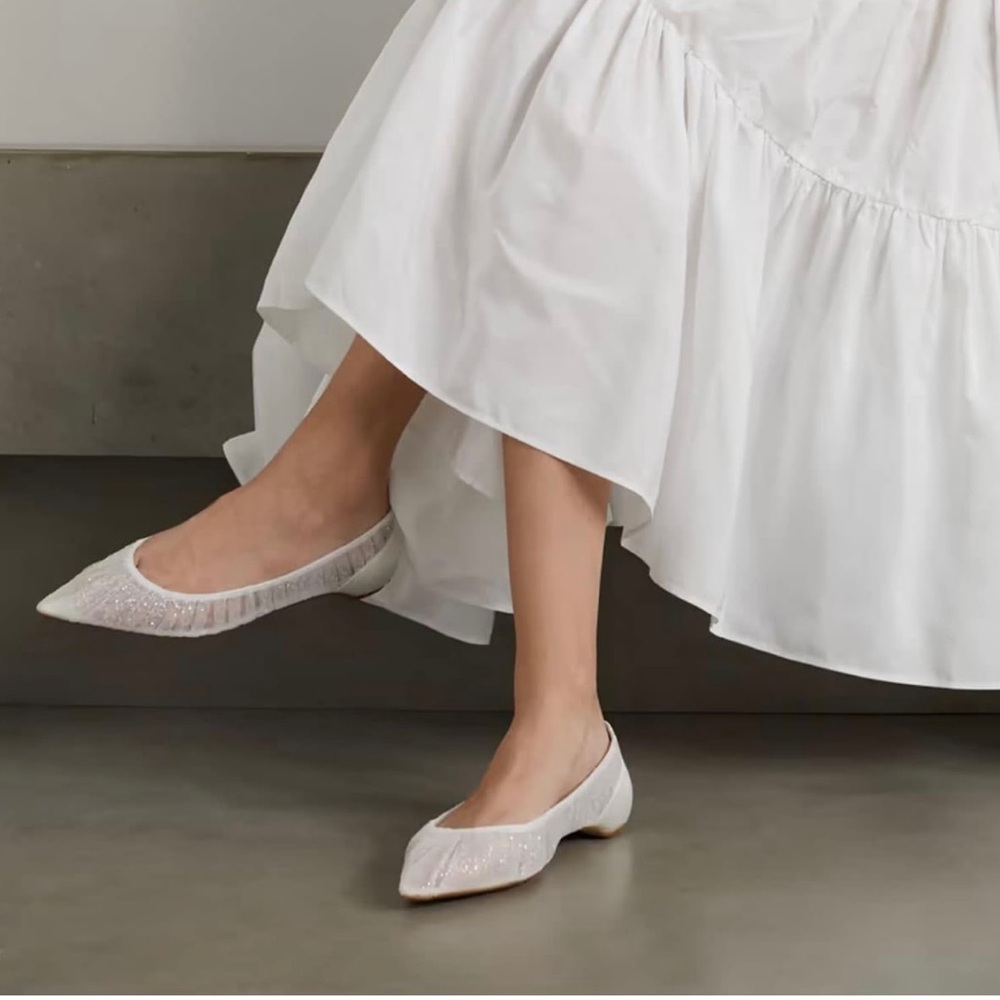 Women Elegant Pointed Toe Rhinestone, Wedding Bride Dress Shoes. Size 7